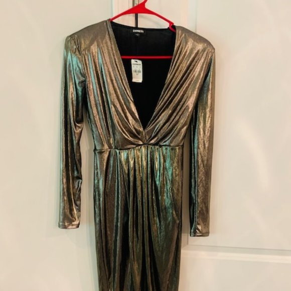 Silver High-Low Dress 🥂 - Picture 5 of 5